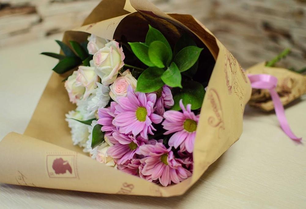 Букет цветов из: Розы и Хризантемы в Шестаково Воронежской области