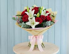 Букет цветов из:  Лилии и Розы в Шестаково Воронежской области