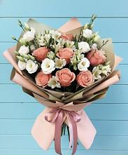 Букет цветов из:  Розы, Альстромерии и Лизиантусы в Шестаково Воронежской области