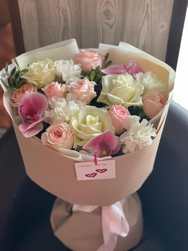 Букет цветов из: Орхидеи, Розы и Гвоздики в Шестаково Воронежской области