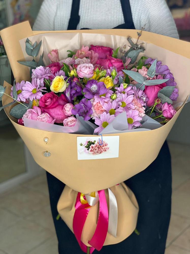 Букет цветов из: Хризантемы, Гвоздики и Альстромерии в Шестаково Воронежской области