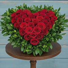 Цветочная композиция из Розы в виде сердца в Шестаково Воронежской области