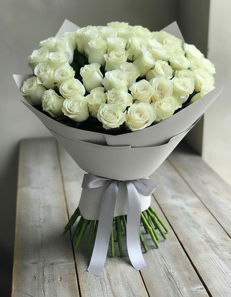 Букет 35 Белых роз в Шестаково Воронежской области