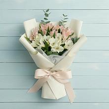 Букет цветов из:  Альстромерии в Шестаково Воронежской области