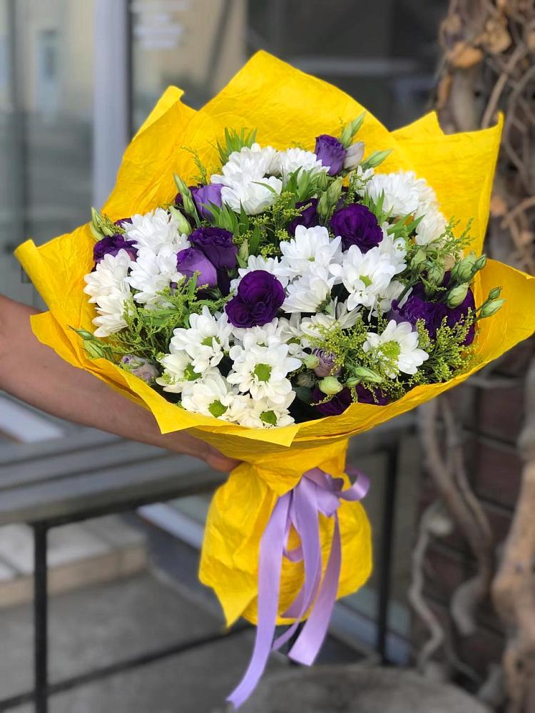 Букет цветов из: Ирисы, Хризантемы и Ромашки в Шестаково Воронежской области