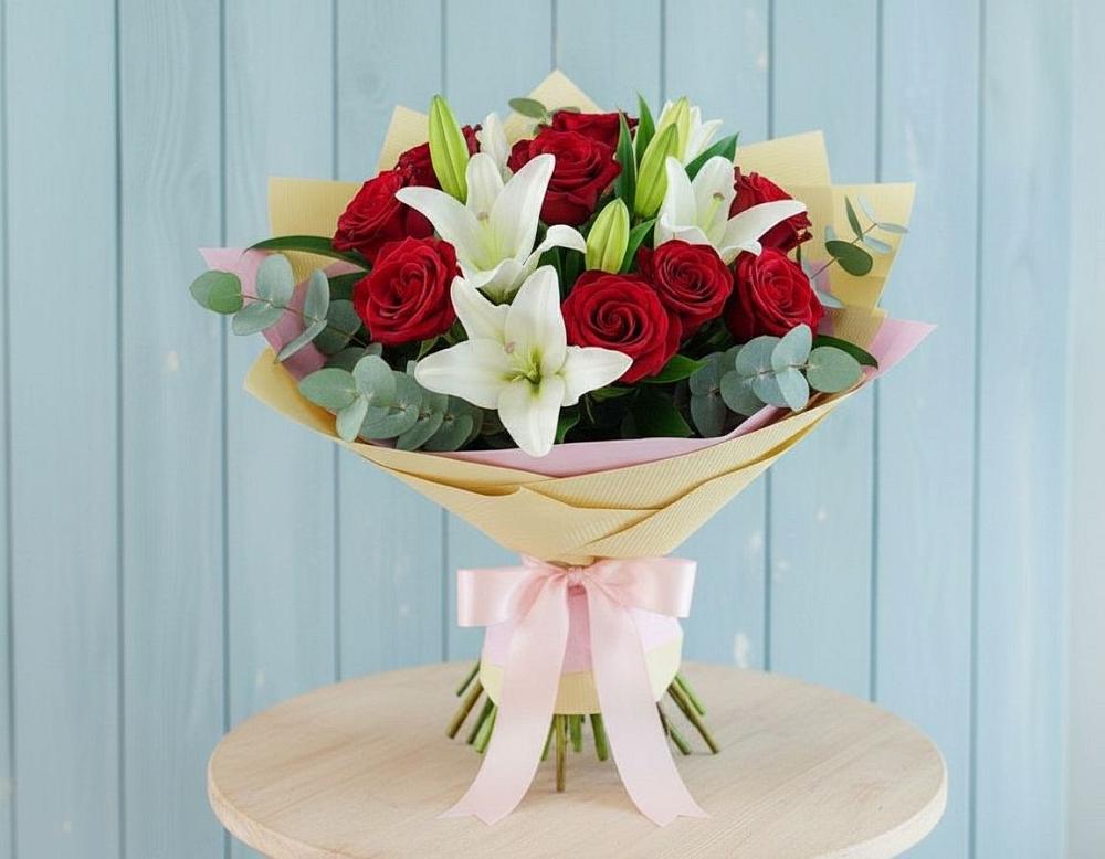 Букет цветов из: Лилии и Розы в Шестаково Воронежской области